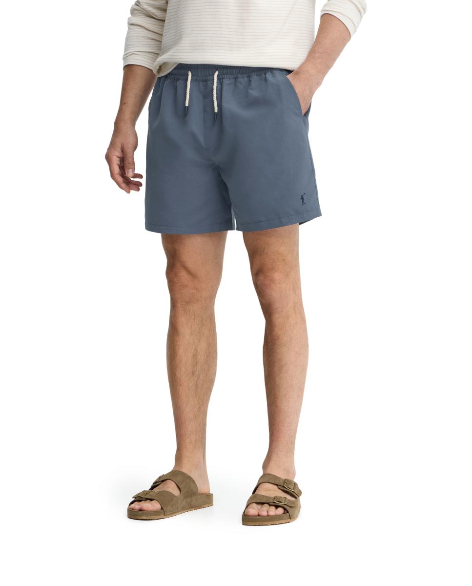 Imagen 0 de Bañador de hombre de corte regular y cintura ajustable con cordones, cuenta con bolsillos laterales, trasero e interior