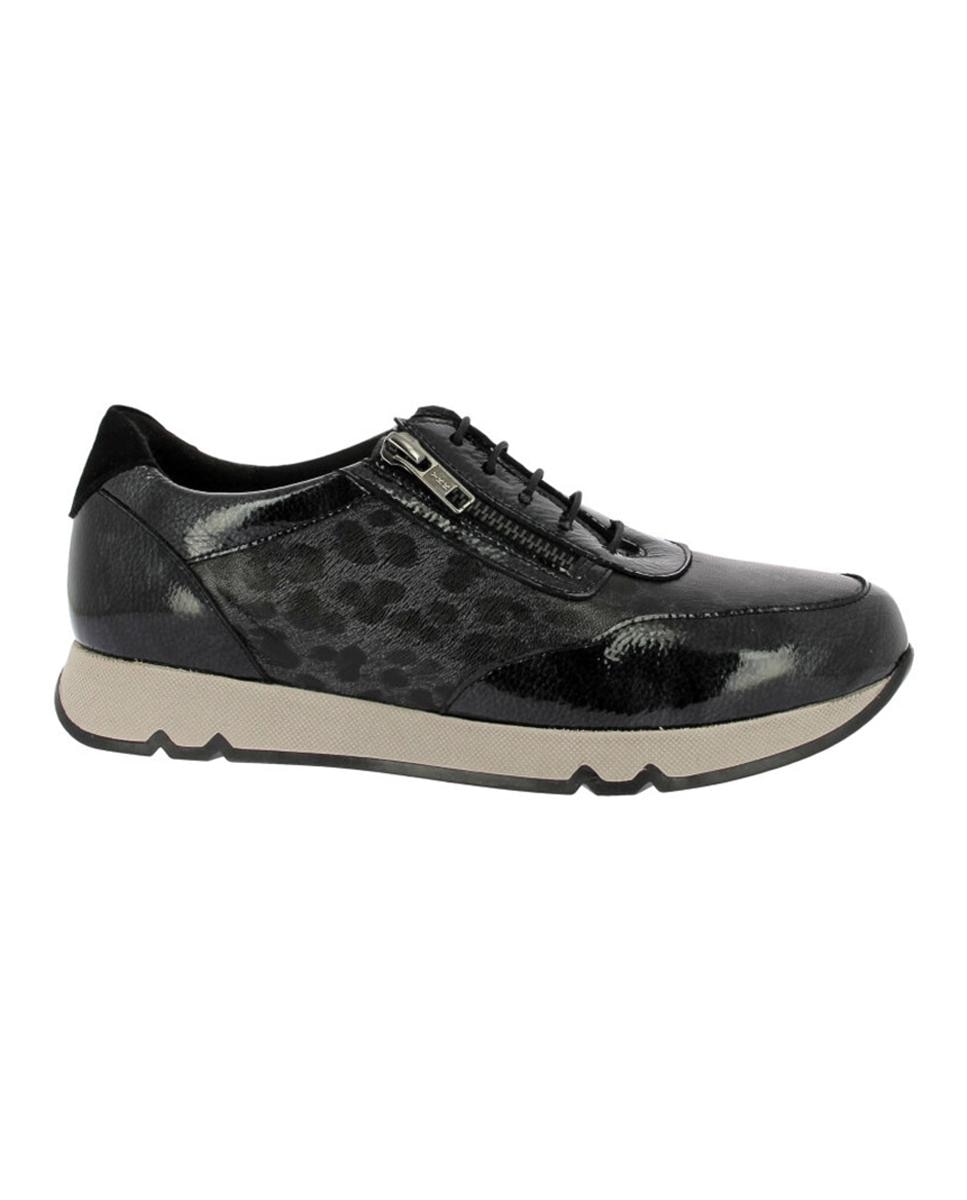 Imagen 0 de Deportivo de mujer cordones leopardo
