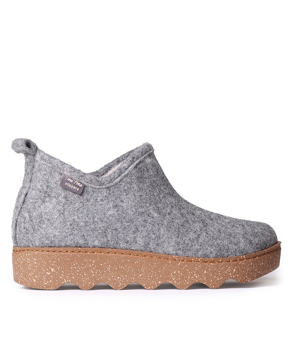 Imagen 0 de Zapatilla de casa de mujer en fieltro liso