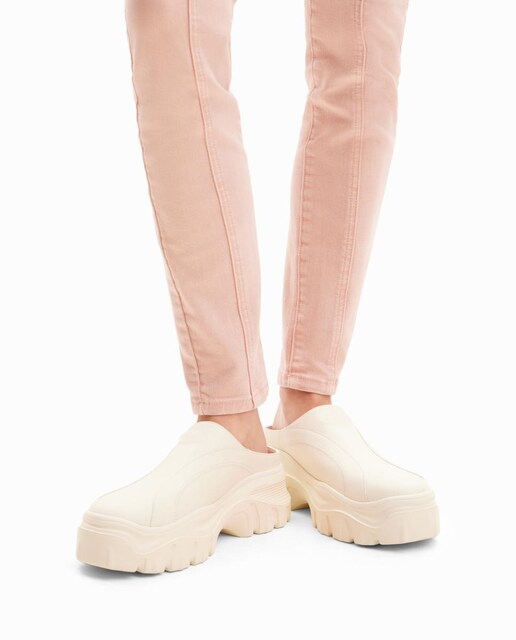 Imagen 0 de Zuecos chunky piel de mujer