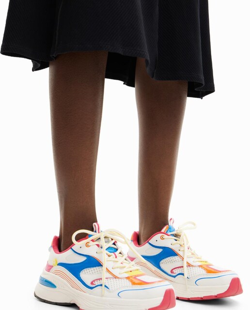 Imagen 0 de Sneakers runner patch de mujer