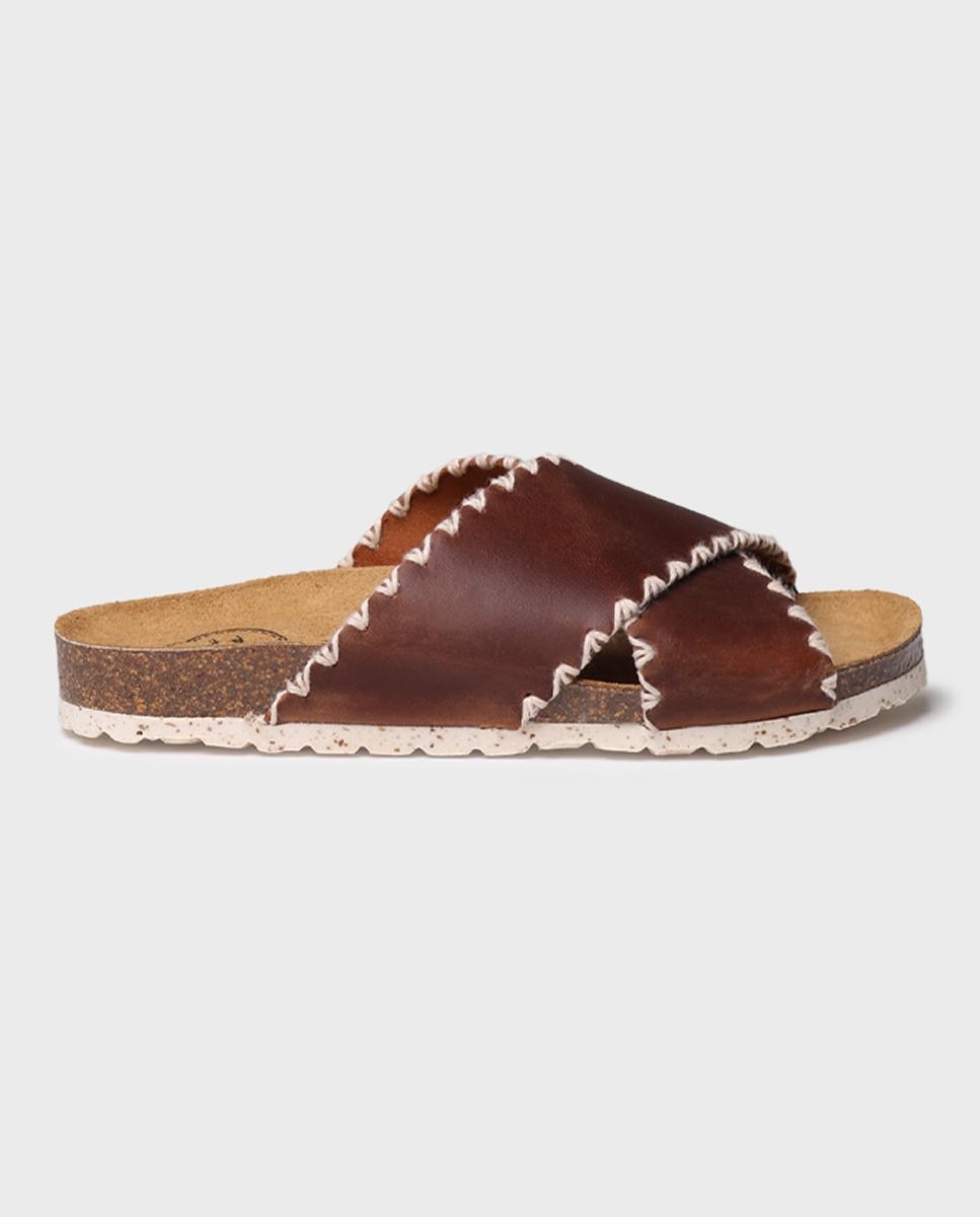 Imagen 0 de Sandalias planas de mujer de piel