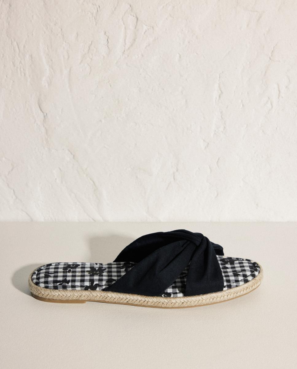 Imagen 0 de Sandalias de mujer con estampado