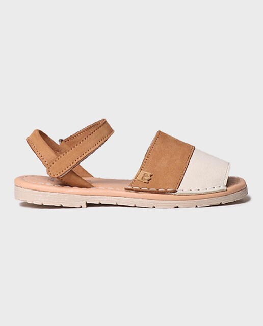 Imagen 0 de Menorquinas de niños de nobuck con cierre adherente