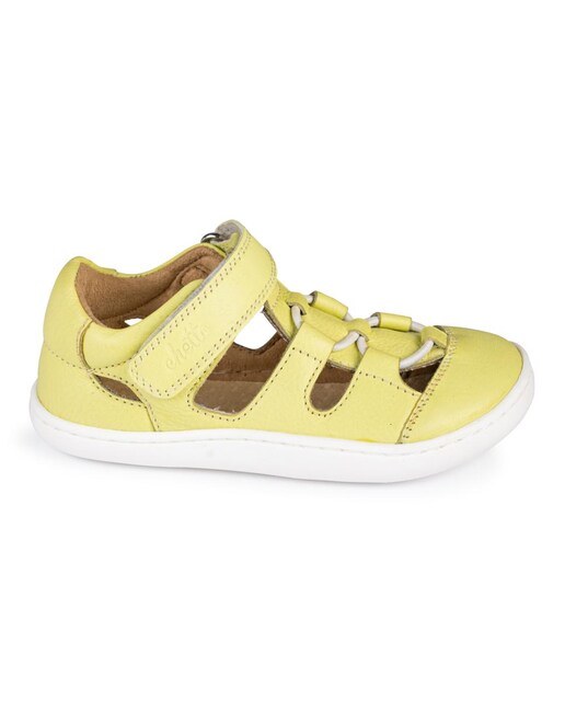 Imagen 0 de Sandalia cerrada barefoot - brillo y comodidad