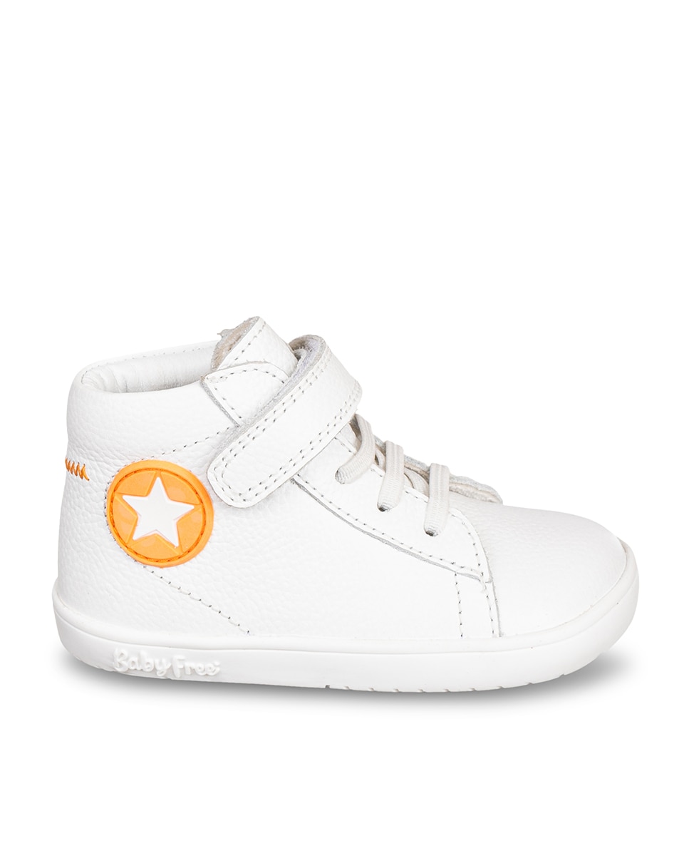 Imagen 0 de Botín Baby free barefoot con estrella