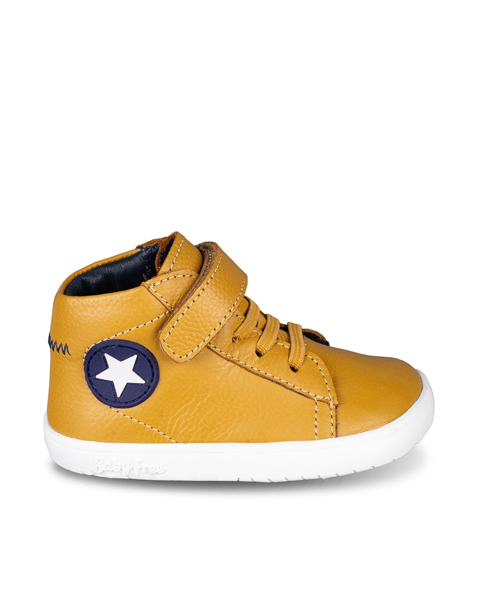 Imagen 0 de Botín Baby free barefoot con estrella