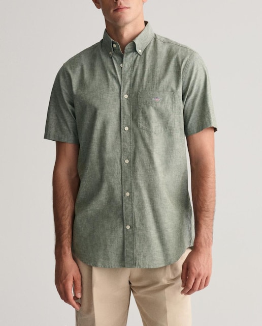 Imagen 0 de Camisa de hombre de manga corta en mezcla de algodón y lino.