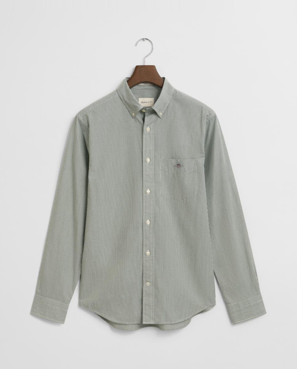 Imagen 0 de Camisa de hombre de algodón con rayas estilo banker, ajuste regular y cuello button-down.
