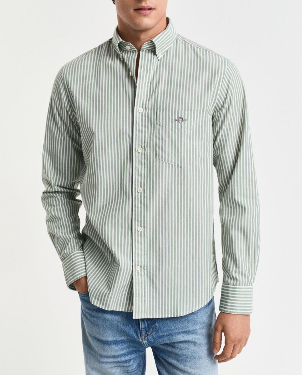 Imagen 0 de Camisa de hombre de algodón con rayas teñidas en hilo, ajuste regular y cuello abotonado.