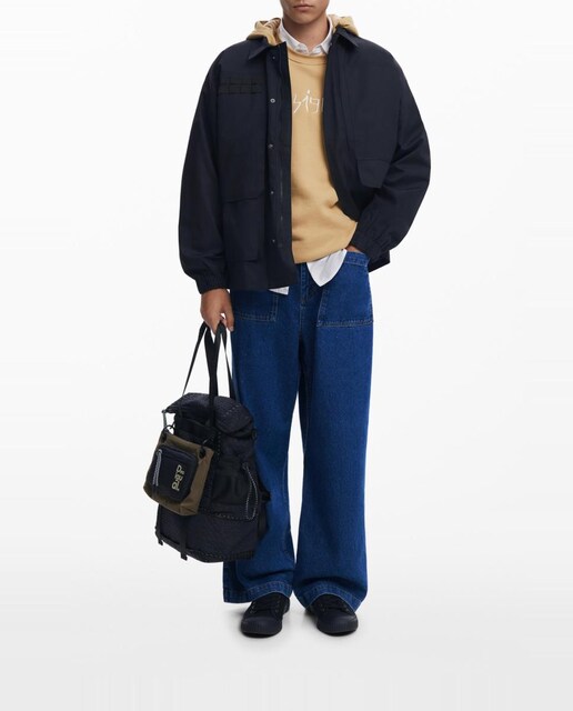 Imagen 0 de Cortavientos con capucha de hombre