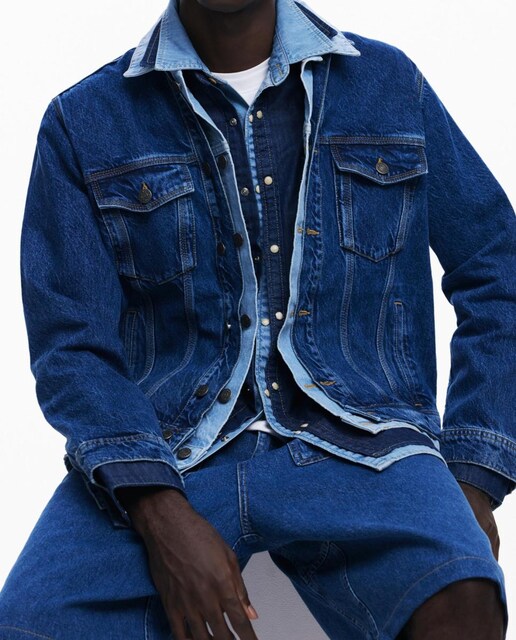 Imagen 0 de Chaqueta denim patchwork de hombre