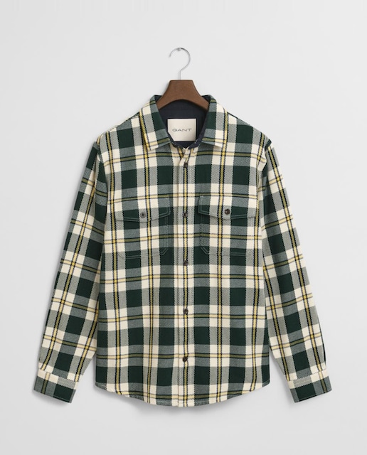 Imagen 0 de Sobrecamisa de hombre en sarga gruesa de algodón con corte regular y diseño de cuadros teñidos.