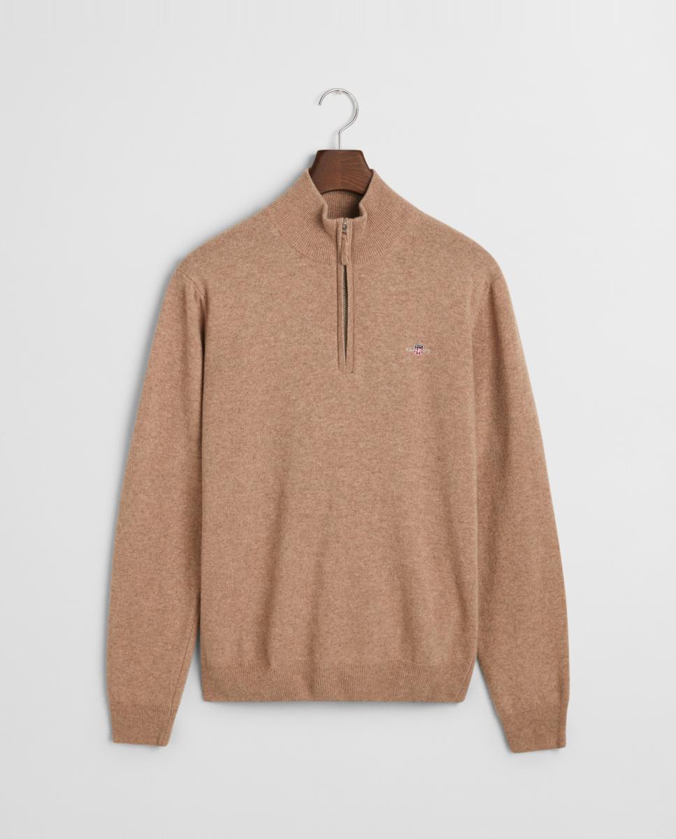 Imagen 0 de Jersey de hombre de lana merino 100%, con corte regular, cuello redondo y logo pequeño bordado en el pecho.