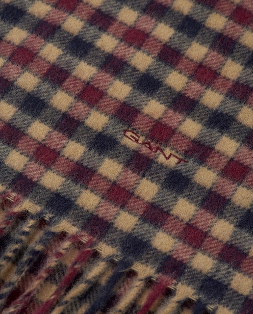 Imagen 0 de Bufanda de hombre de lana merina 100% con cuadros y logo bordado.