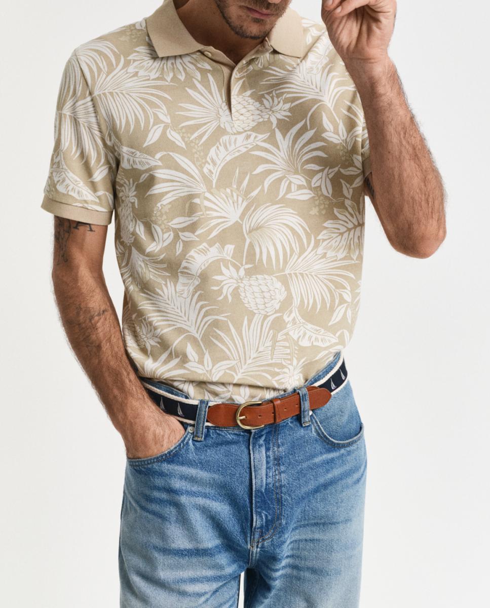 Imagen 0 de Polo de hombre en algodón con corte regular y estampado náutico bordado.