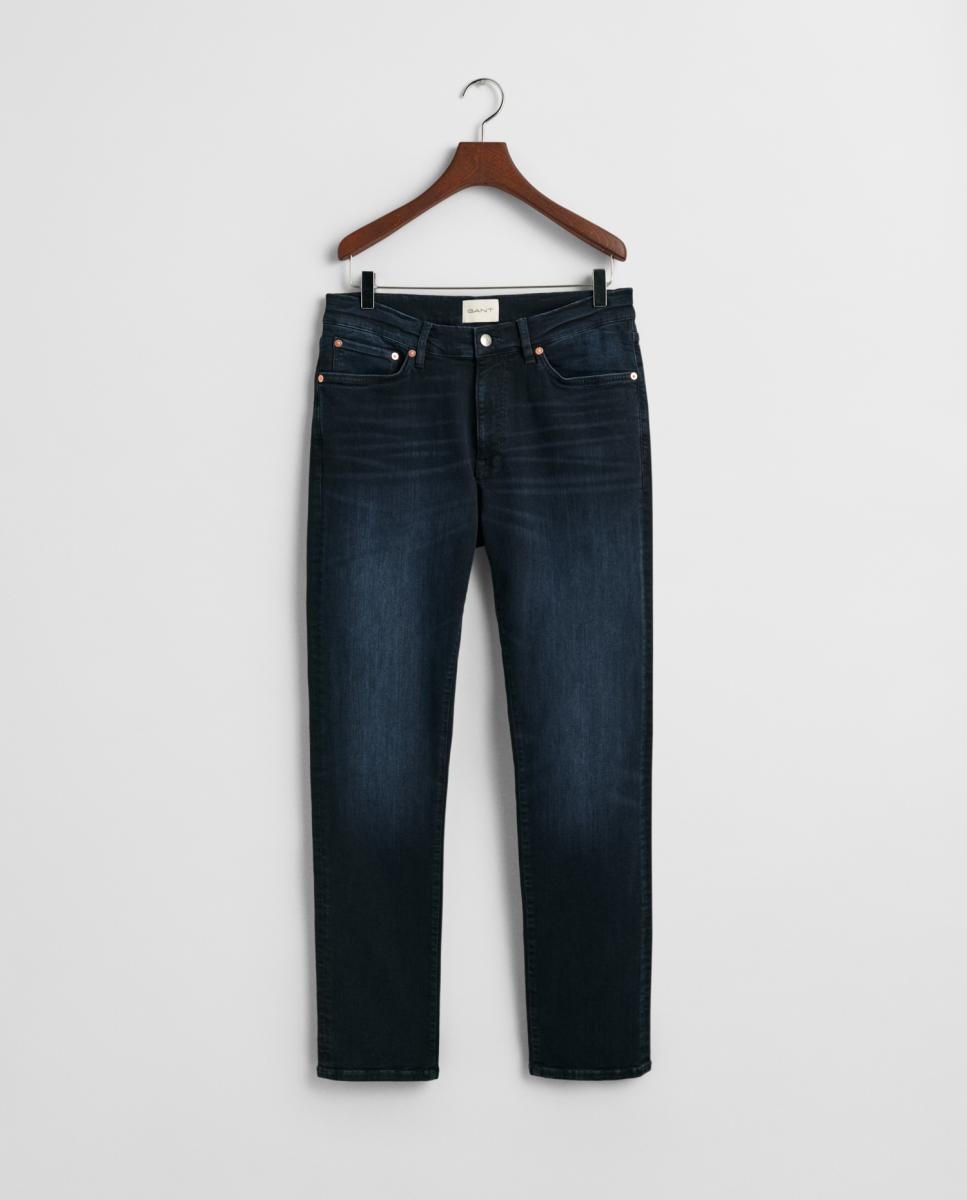 Imagen 0 de Vaqueros de hombre en denim elástico con corte extra slim y máxima elasticidad para mayor libertad de movimiento.