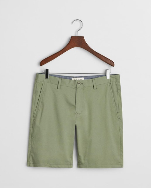 Imagen 0 de Pantalones cortos de hombre en mezcla de algodón y lino con corte holgado y talle alto.