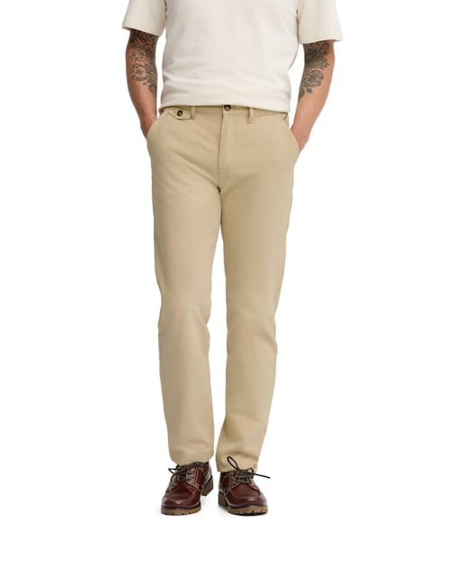 Imagen 0 de Pantalón chino para hombre de corte regular, confeccionado en algodón