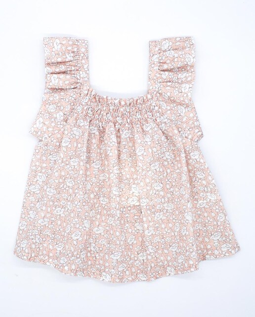 Imagen 0 de Blusa estampada de flor albaricoque. Fruncida en la parte superior, con volantes en las sisas.