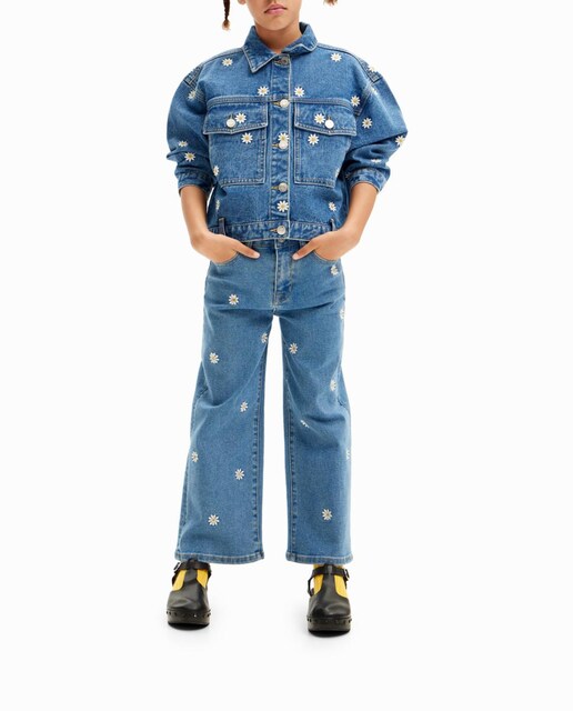 Imagen 0 de Chaqueta vaquera trucker margaritas de niña