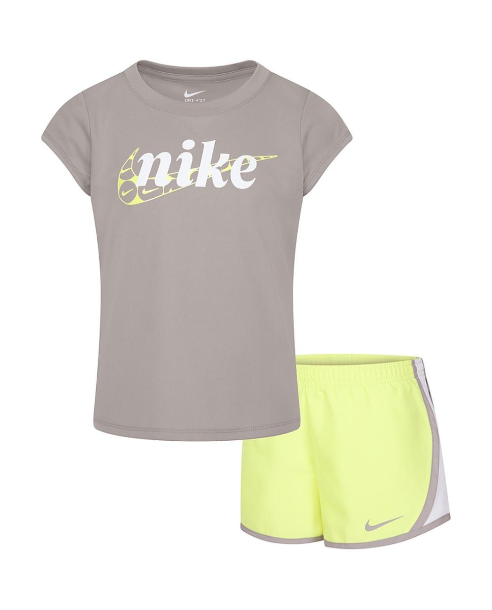 Imagen 0 de Conjunto deportivo corto para niña. Comodo y acogedor