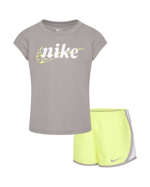 Imagen 0 de Conjunto deportivo corto para niña. Comodo y acogedor