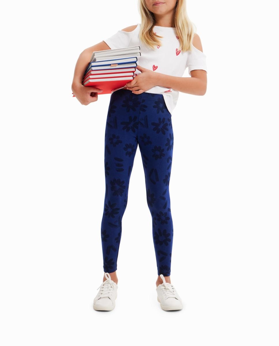 Imagen 0 de Camiseta cut-out corazones de niña