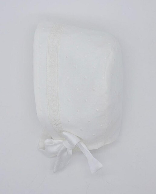 Imagen 0 de Capota de plumeti bordado.