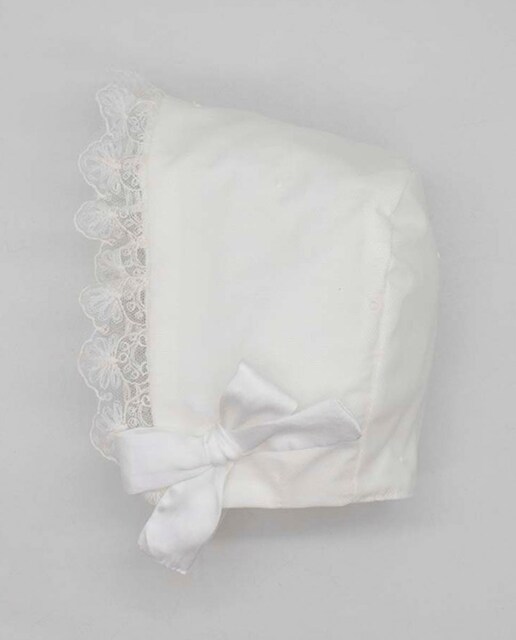 Imagen 0 de Capota de tul de avalorio, con puntilla.