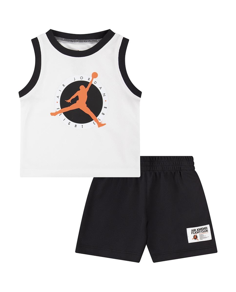 Imagen 0 de Conjunto camiseta y pantalón corto
