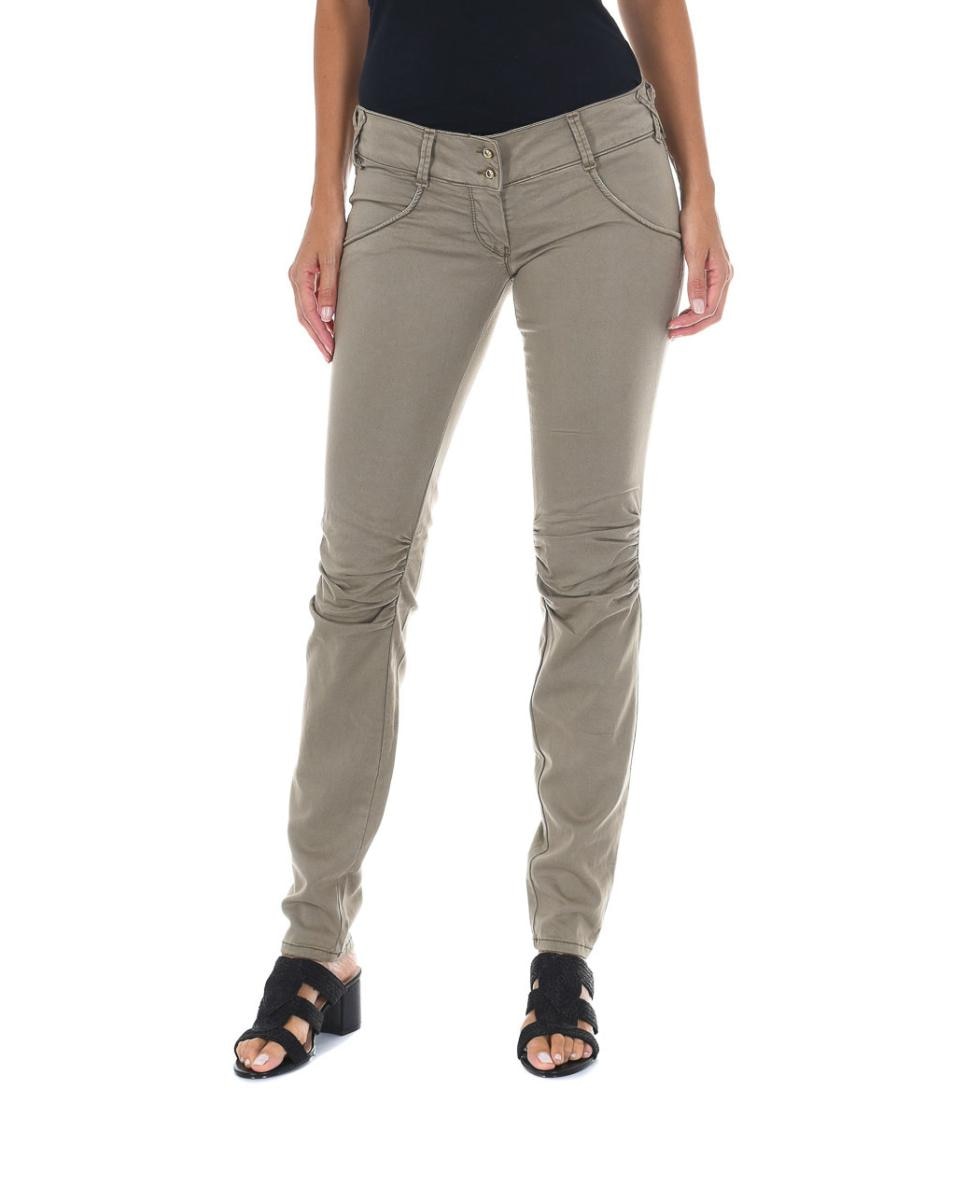 Imagen 0 de Pantalon mujer bajos con corte estrecho