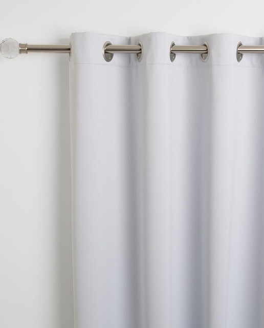 Imagen 0 de Cortina confeccionada con ollados Black Out El Corte Inglés