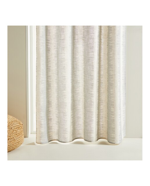 Imagen 0 de Cortina confeccionada con ollados Gantry El Corte Inglés