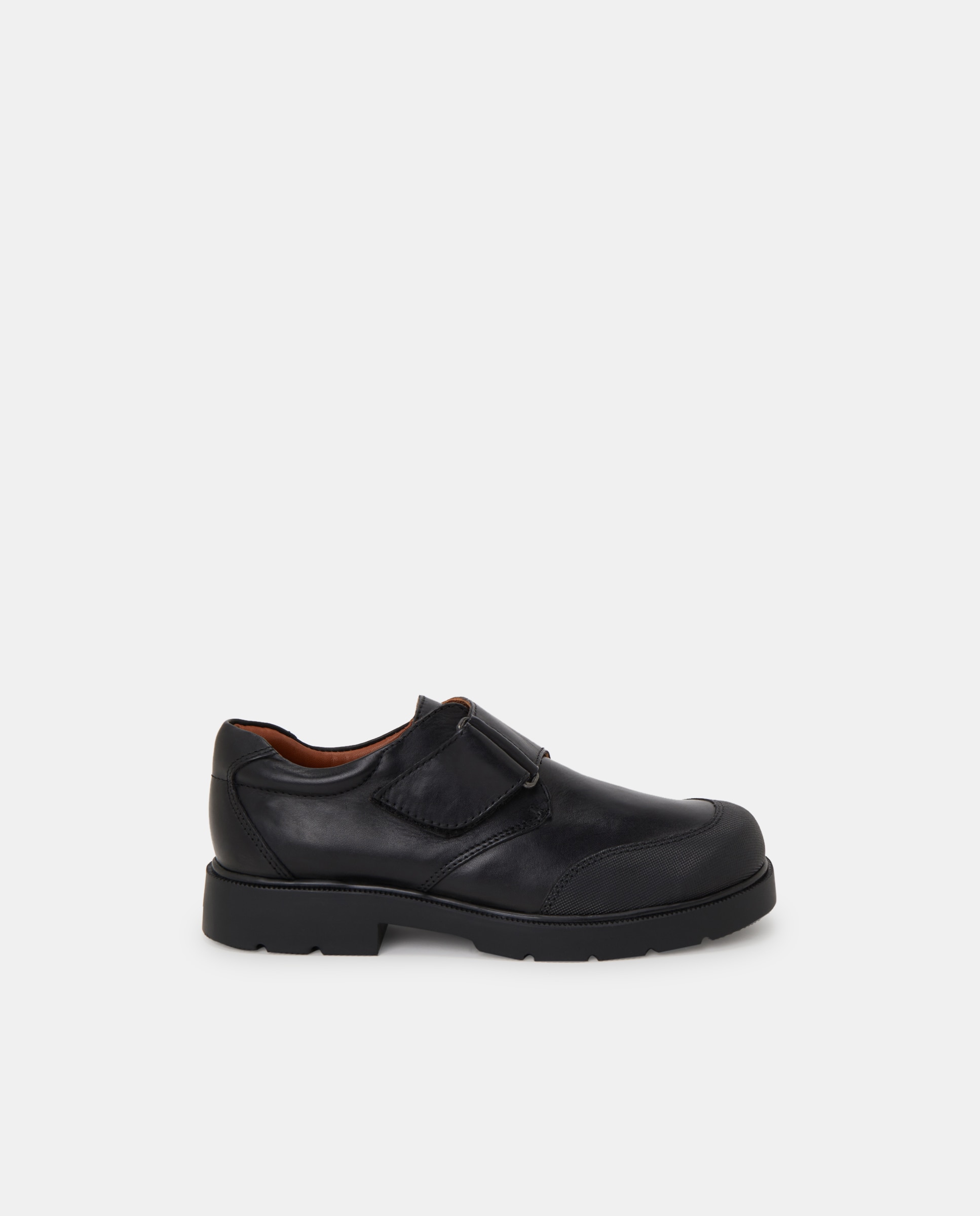 Imagen 0 de Zapato de piel con cierre adherente y refuerzo