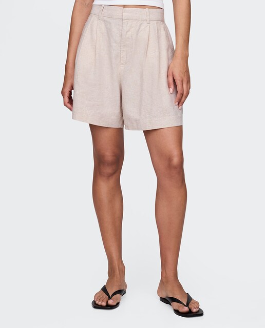 Imagen 0 de Bermudas de mujer con pinzas