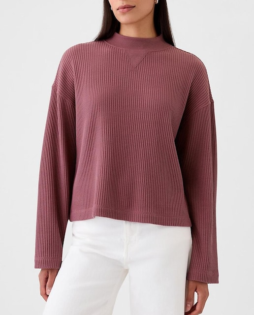 Imagen 0 de Camiseta de mujer de cuello alto de punto de manga larga