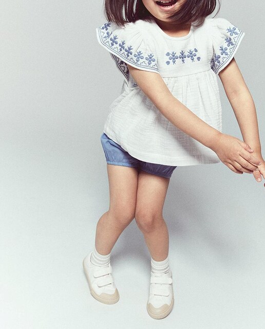 Imagen 0 de Blusa conjunto volante