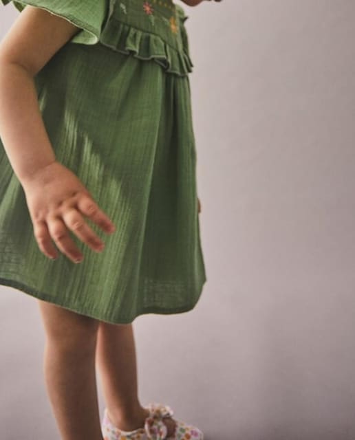 Imagen 0 de Vestido rústico bordado bebé niña