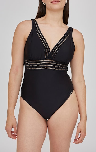 Imagen 0 de Bañador de mujer escote pico con copa extraíble y cinta calada