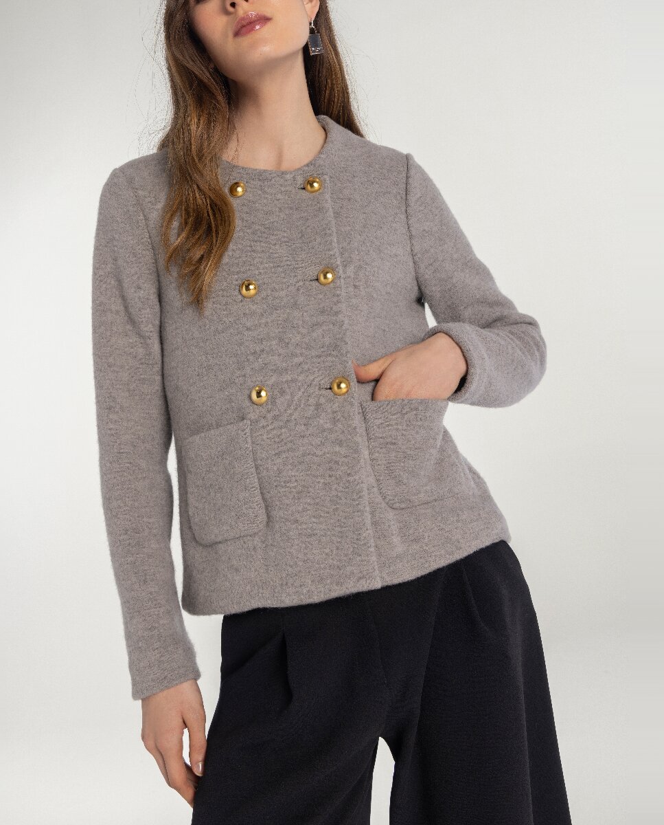 Imagen 0 de Chaqueta de tejido loden, manga larga, cuello redondo y doble botonadura.