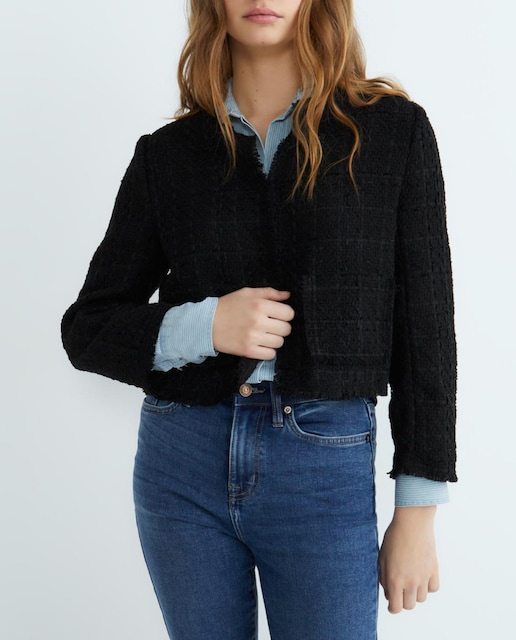 Imagen 0 de Chaqueta corta de mujer en tejido mezcla boucle y bolsillos delanteros