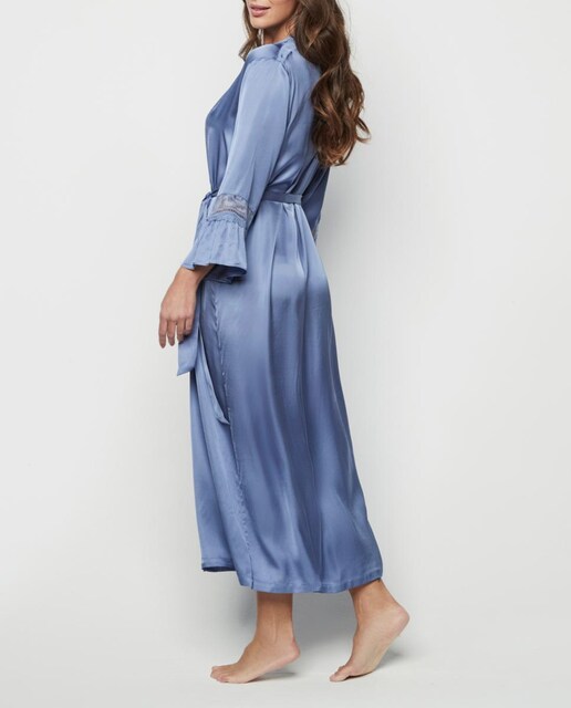 Imagen 0 de Bata lencera larga de mujer