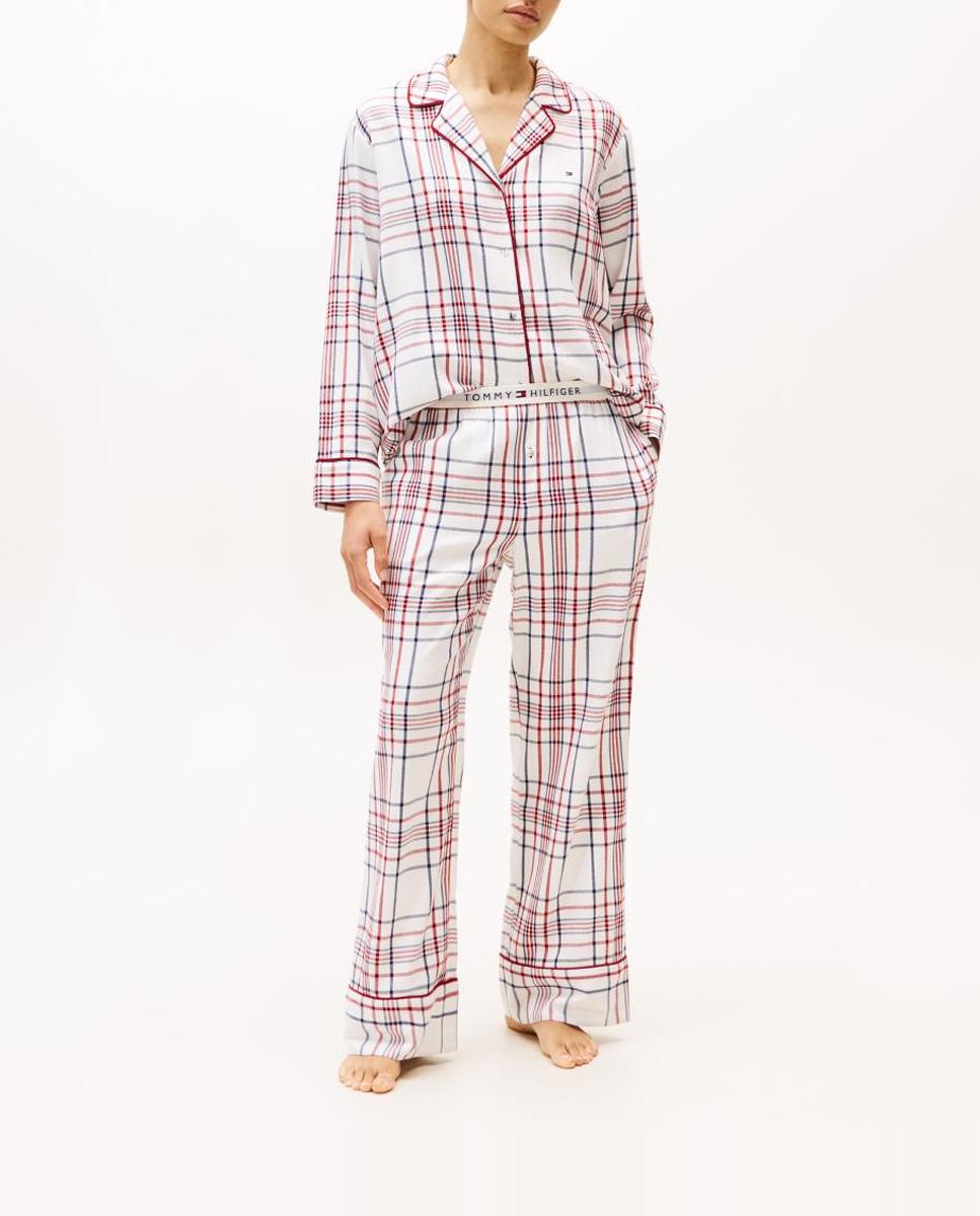 Imagen 0 de Set de pijama a cuadros y pantuflas a juego