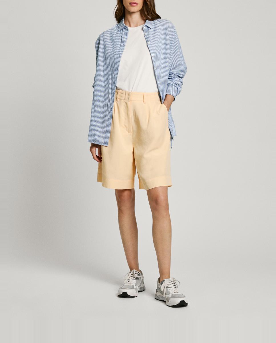 Imagen 0 de Shorts de mujer pinzas y bolsillos