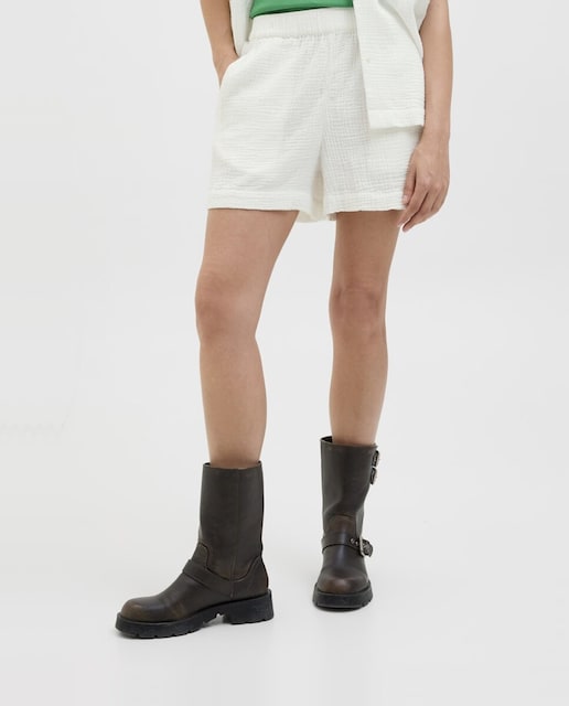 Imagen 0 de Short de mujer de muselina con cintura elástica