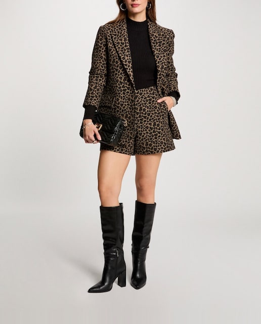 Imagen 0 de Short de mujer recto estampado leopardo