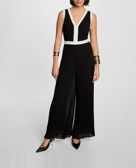 Imagen 0 de Mono de mujer largo plisado