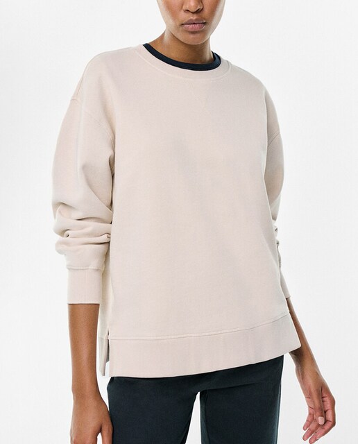 Imagen 0 de Sudadera oversize con cuello redondo y puños acanalados.