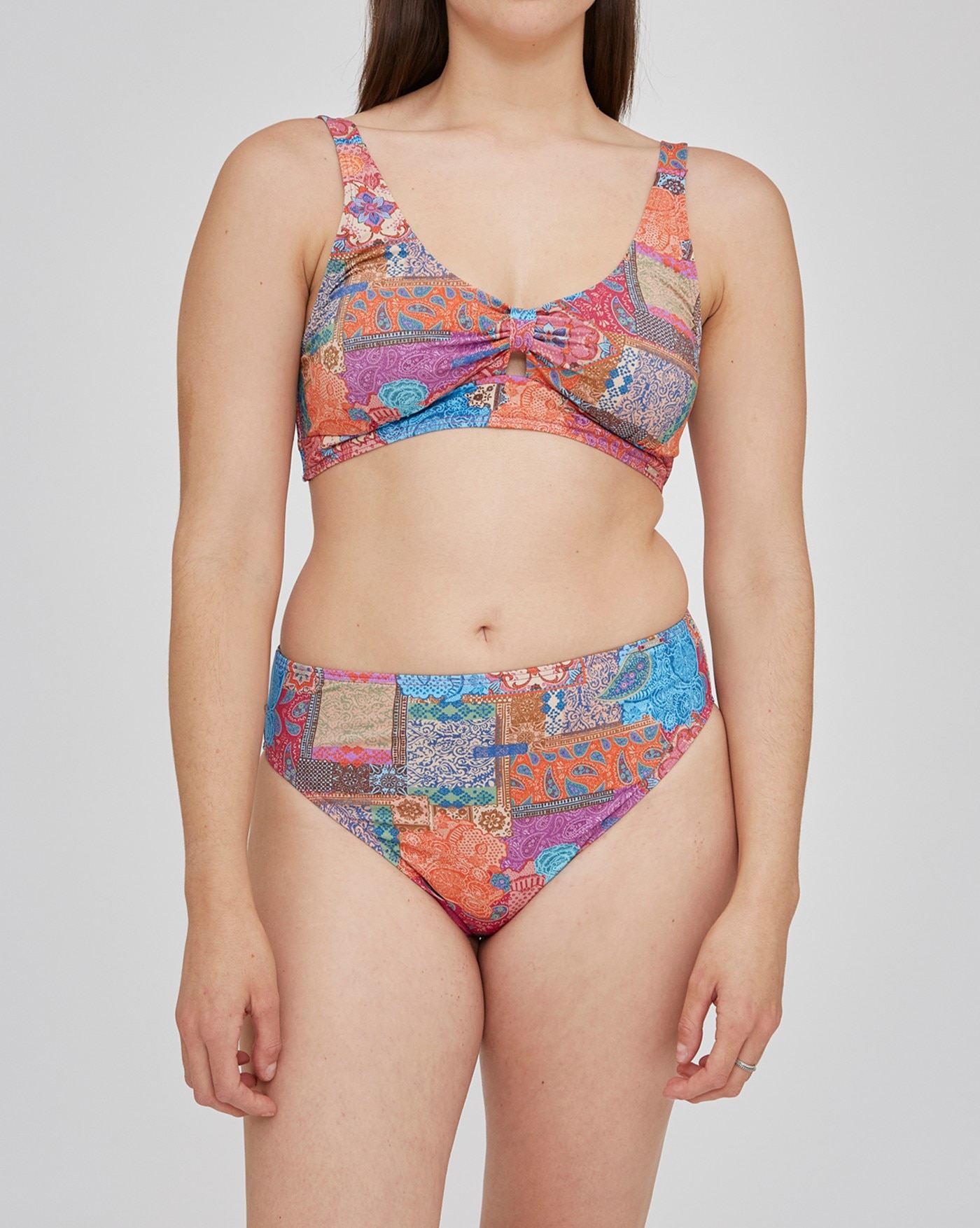 Imagen 0 de Bikini de mujer top estampado con copa extraible